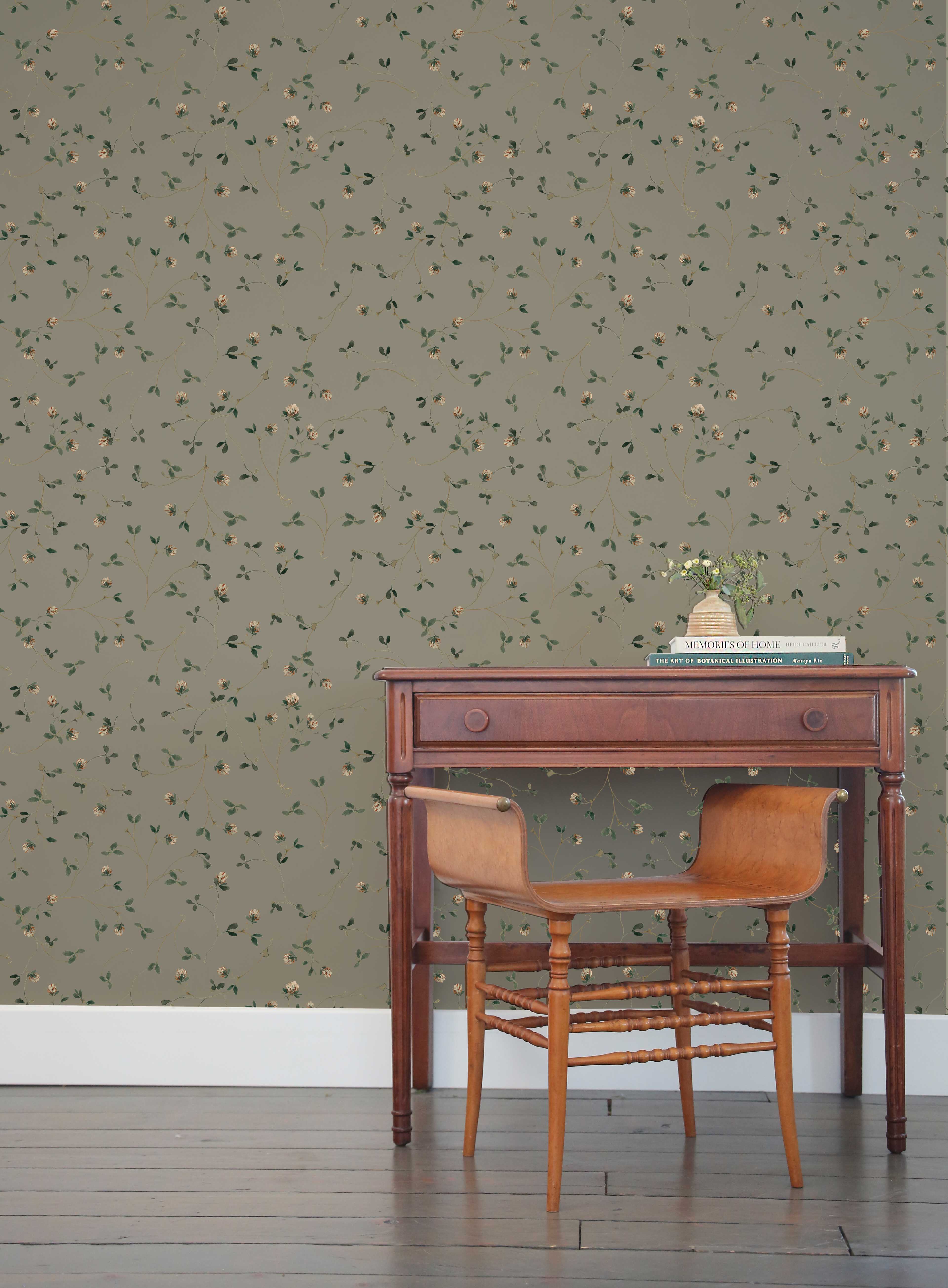 Clover in Taupe Sample