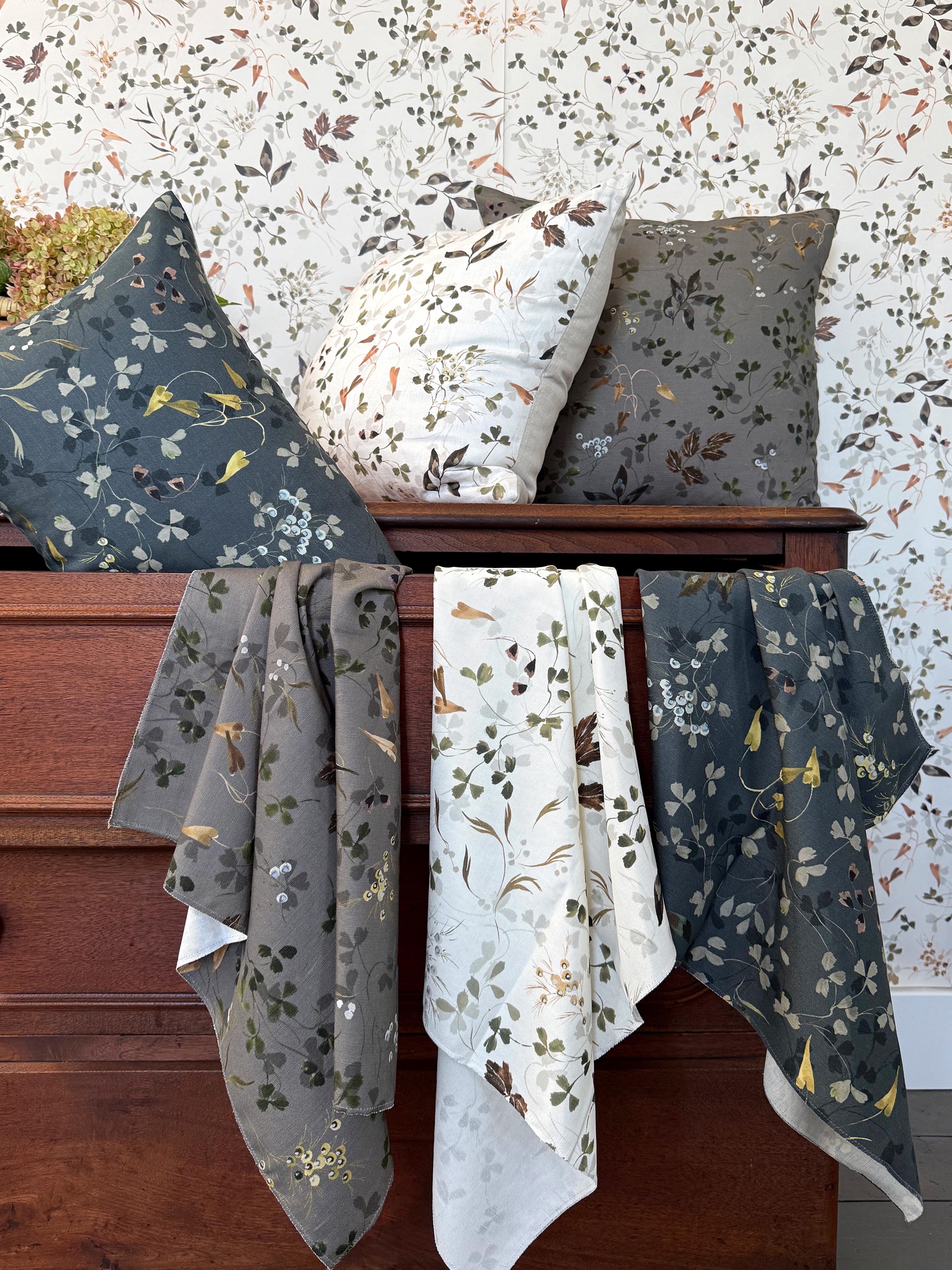 Verte in Linen Fabric Sample