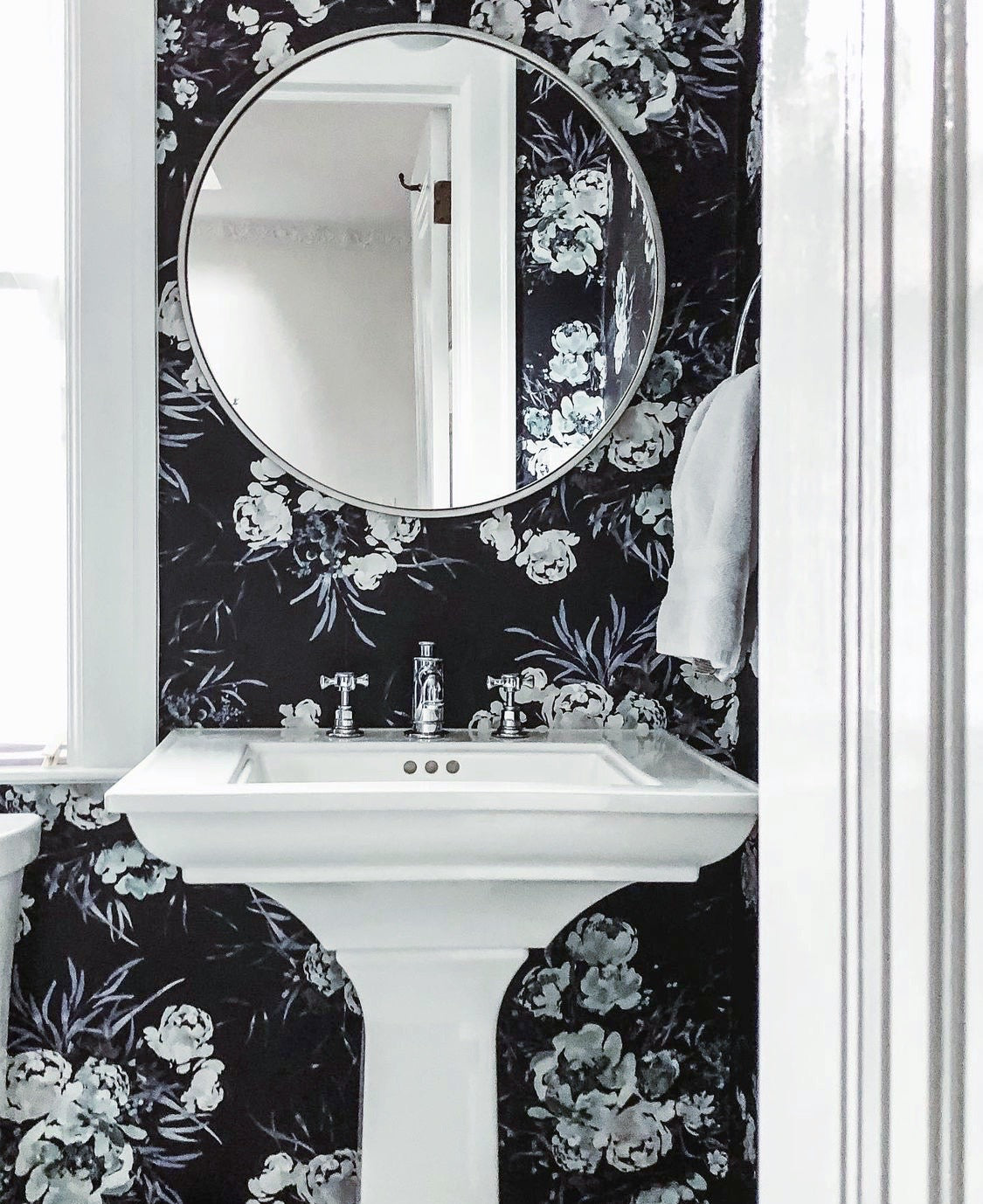 Shade Blossom in Navy