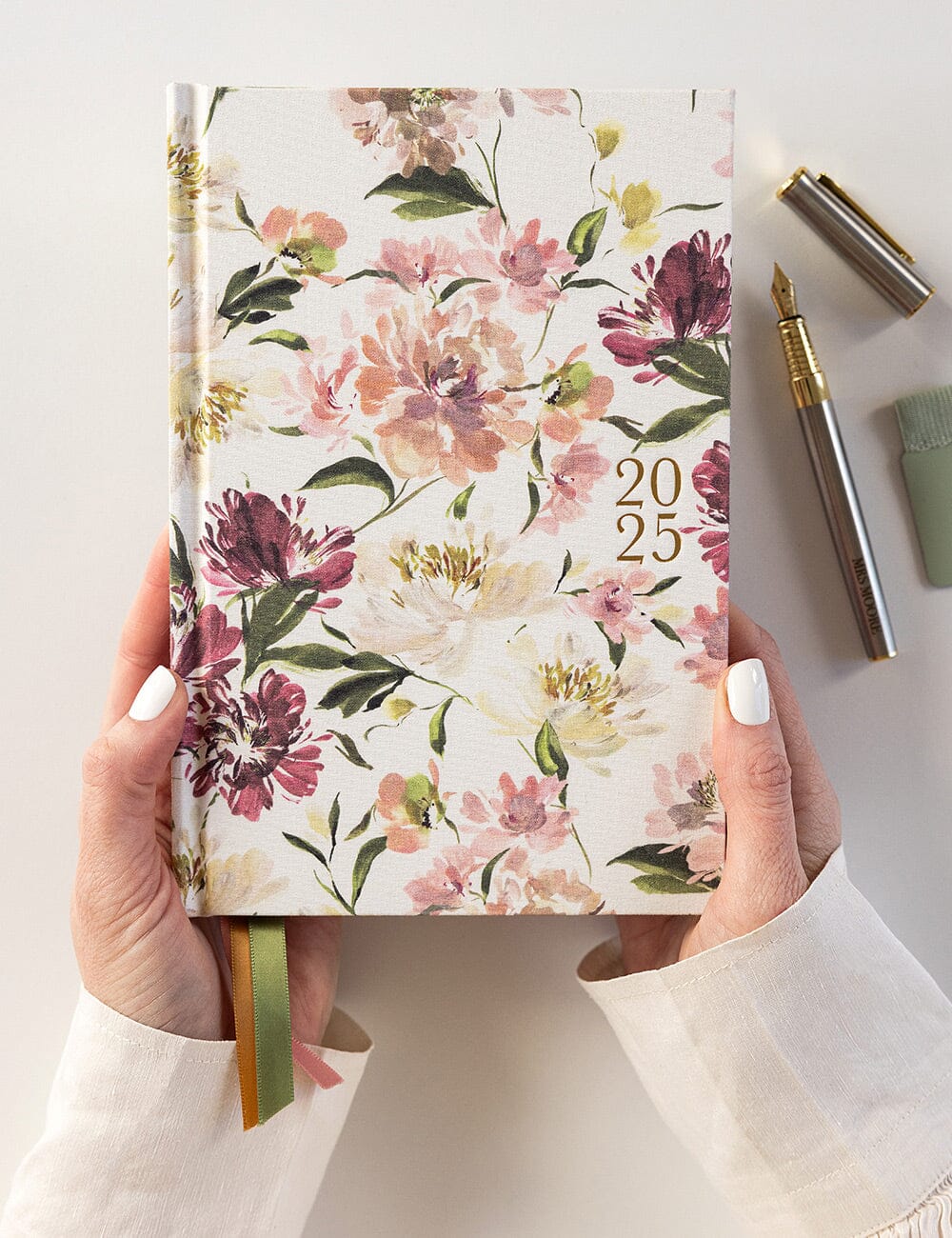 2025 Petite Linen Bound Planner in Peony
